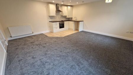 2 bedroom flat to rent - Photo 2