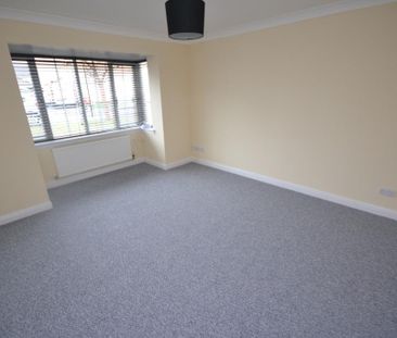 3 bedroom detached house to rent - Photo 3