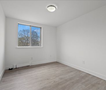 For Lease - 7555 Goreway Drive Unit# 157, Mississauga, Ontario - Photo 1