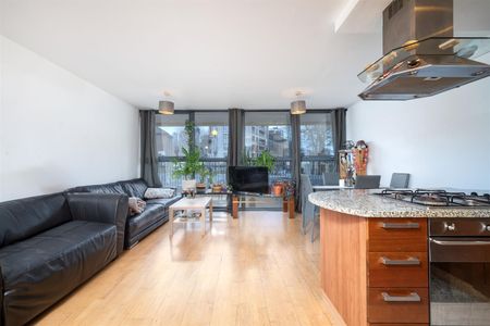 2 bedroom flat - Photo 5