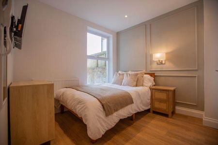 1 bedroom in a house share to rent - Photo 4
