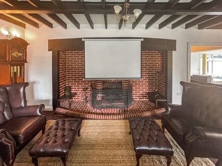 Merstham, REDHILL, RH1 - Photo 3