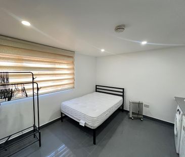 House share to rent - Photo 1