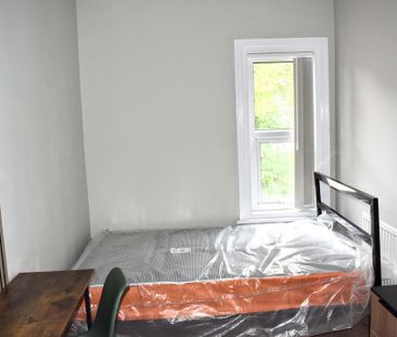 5 bedroom terraced house to rent - Photo 4