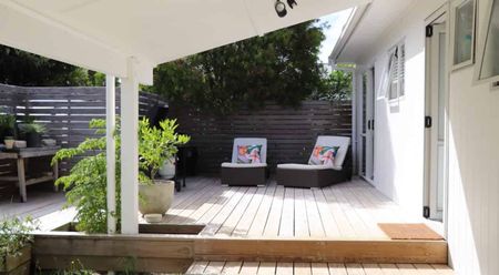 Convenient Village Living - Photo 2