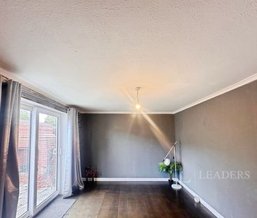3 bedroom end of terrace to rent Exhall Close, Redditch B98 - Photo 1