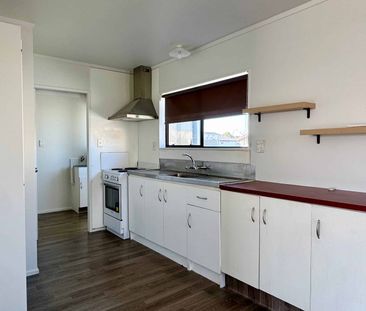 12a Lloyd Drive - Photo 4