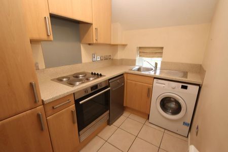 2 bedroom apartment to rent - Photo 4