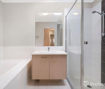 Sensational Single Level Home in Box Hill - Photo 3