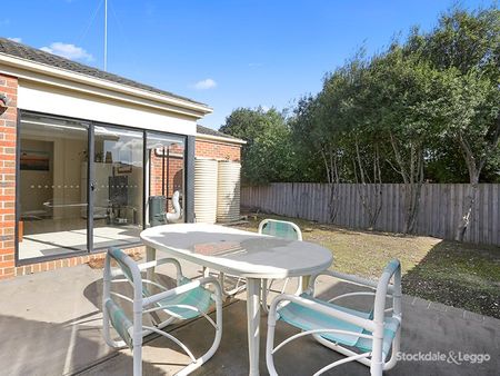 7-bedroom shared house, Willesden Drive - Photo 4