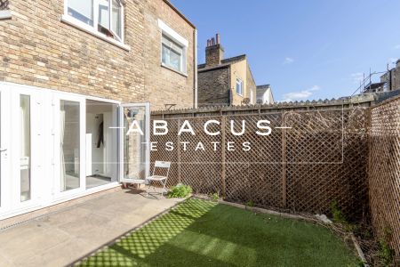 1 Bedroom Bedsit - Photo 3