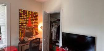 Sublet until January - Photo 2