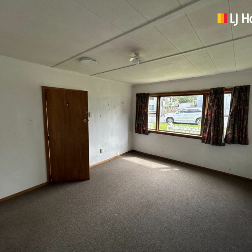 Four bedroom flat - Photo 1