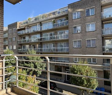 Appartement te huur in Oudergem voor € 1.050 met 1 slaapkamer - Foto 1