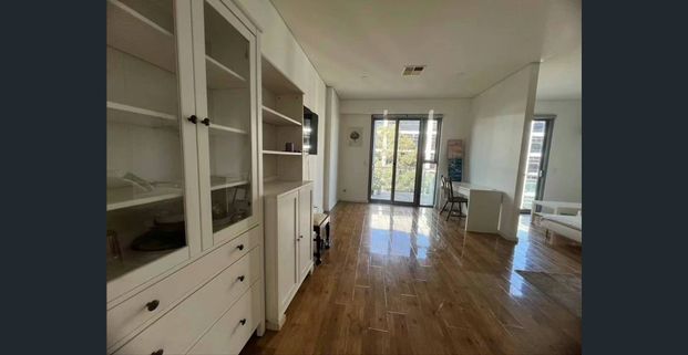 Fully Furnished 1-Bedroom Apartment – Just Move In - Photo 1