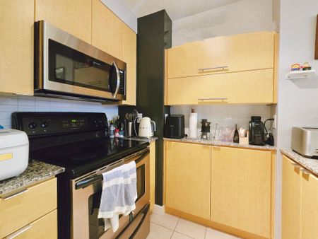 For Lease - 11 Brunel Court Unit# 2302, Toronto, Ontario - Photo 3