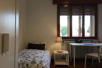 Via Federico Confalonieri, Padova, Veneto 35129