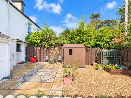 24A Woodburn Road, Carrickfergus, BT38 8PX - Photo 5