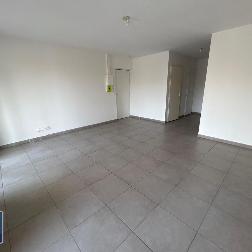 Location Appartement 2 pièces 51m² PORT DE BOUC 13110 - Photo 1
