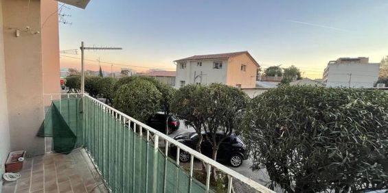 Appartement La Seyne Sur Mer Entièrement rénové - Photo 3