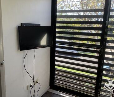 Self contained studio room in heart of Maroochydore - Photo 6