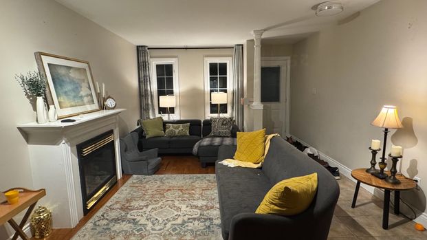 For Lease - 3214 Ridgeleigh Heights, Mississauga, Ontario - Photo 1