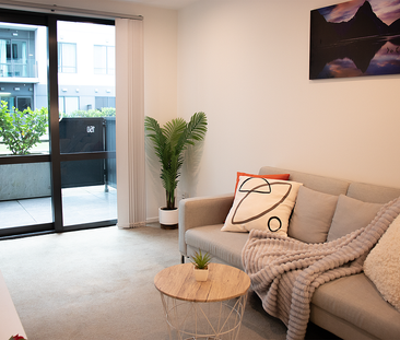 Cozy, compact 1 BR/1 BT with Patio @ Heart of City - Photo 2