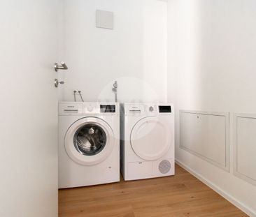 ELEGANT 2.5-ROOM APARTMENT WITH LARGE TERRACE AND PRIVATE GARDEN - Photo 3