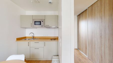 Chartres Juillet - 155 — Studio Privé 155 - Photo 2