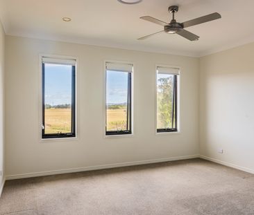 LARGE HOME WITH COUNTRY A OUTLOOK - ACCESS VIA ELK HORN PARADE - Photo 1