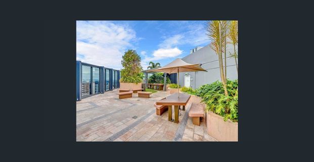 2 Bedroom 2 Bathroom Apartment in the Heart of South Brisbane -Fully Furniture - Photo 1