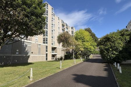 Sillwood Place - Photo 2