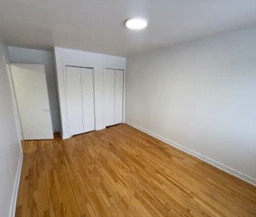 2660-2670 Kent — 3-1/2 - Photo 3