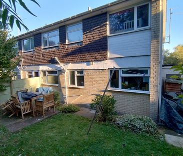 2 Bed Maisonette, Luscombe Close, RG4 - Photo 3