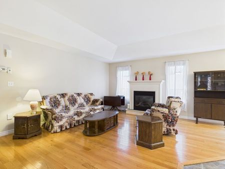 For Lease - 378 Duncan Place Unit# Upper, Kincardine, Ontario - Photo 4