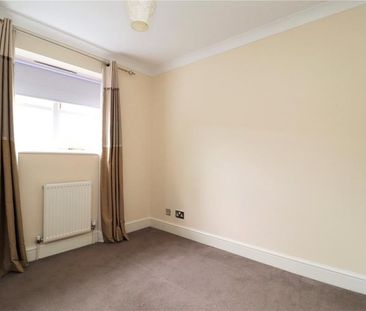 Parnell Gardens, Weybridge - 4 bedrooms Property for lettings - Sey... - Photo 4