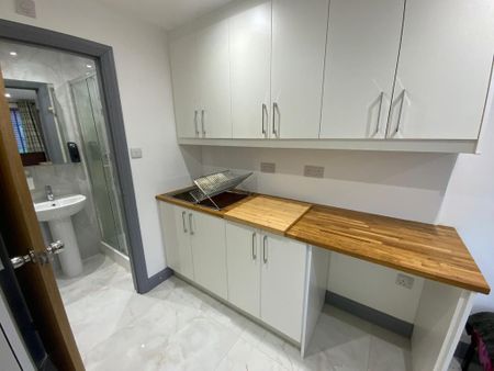 Studio to rent - Photo 2