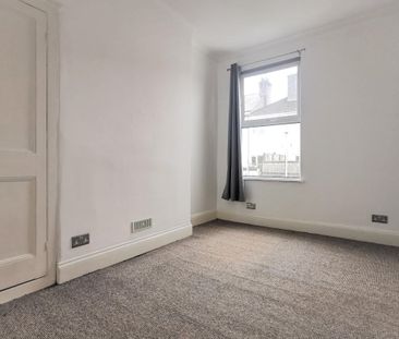 Beatrice Avenue - Photo 5