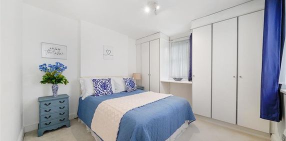 Nevern Square, SW5 - Photo 2