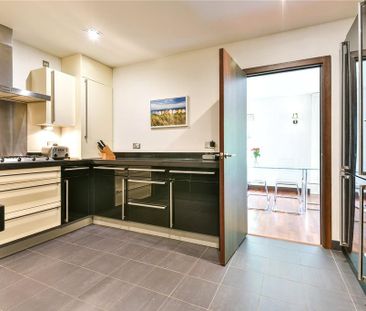 3 bedroom apartment to rent - Photo 4