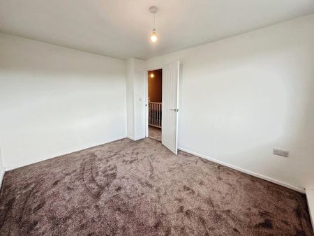 3 bedroom semi-detached house to rent - Photo 3