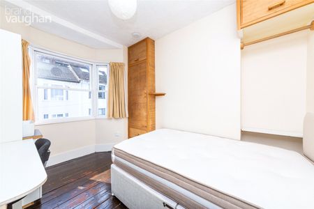 5 bedroom terraced house to rent - Photo 2