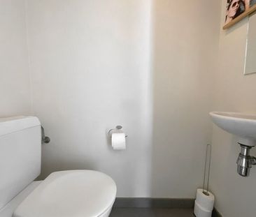 Mooi duplex-appartement met 3 slaapkamers en 2 badkamers nabij centrum Melsele - Foto 5