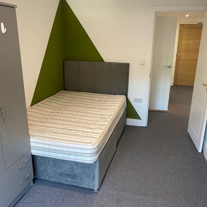 2 Bed Flat, Fishponds, BS16 - Photo 1