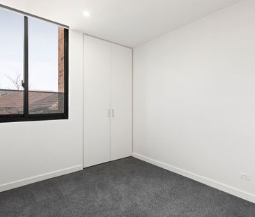 8/10 Princes Street, Caulfield North VIC 3161 - Townhouse For Rent ... - Photo 5