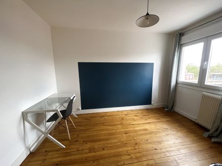 Location Appartement 4 pièces 63m² ST ETIENNE 42000 - Photo 5