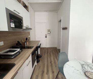 Location Appartement 2 pièces 35m² BORDEAUX 33000 - Photo 5