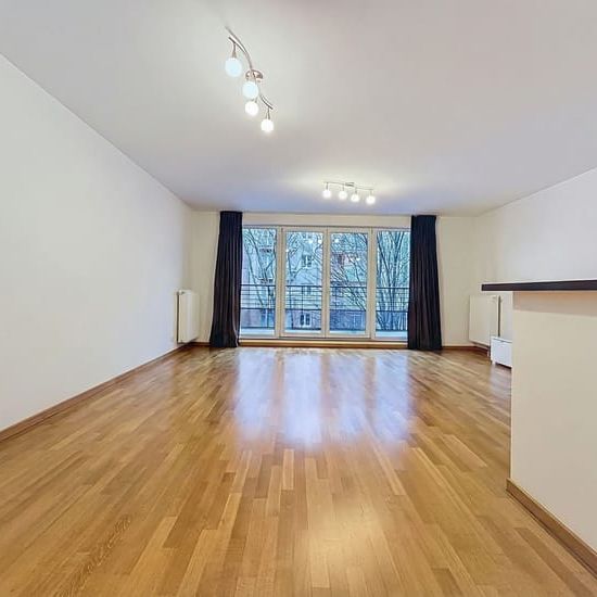 Appartement te huur - Photo 1