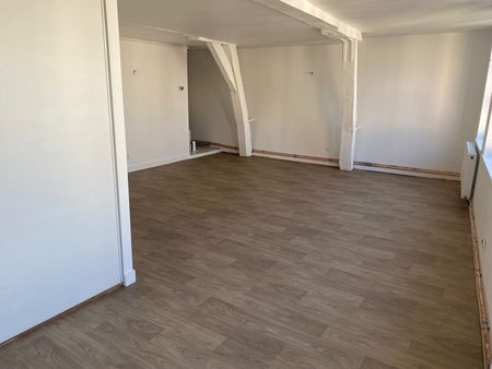 T3 de 70 m², rue Esquermoise – Vieux Lille réf 00098-001-GLI - Photo 2