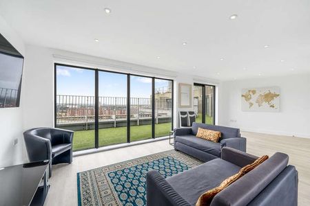 Lombard Wharf, Battersea, SW11 - Photo 3